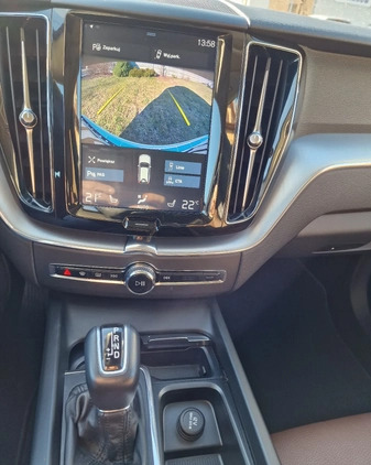 Volvo XC 60 cena 138900 przebieg: 125712, rok produkcji 2018 z Pionki małe 436